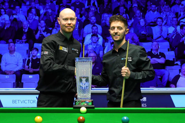 Finaliści Scottish Open 2022: (od lewej) Gary Wilson (zwycięzca) i Joe O'Connor (fot. World Snooker)